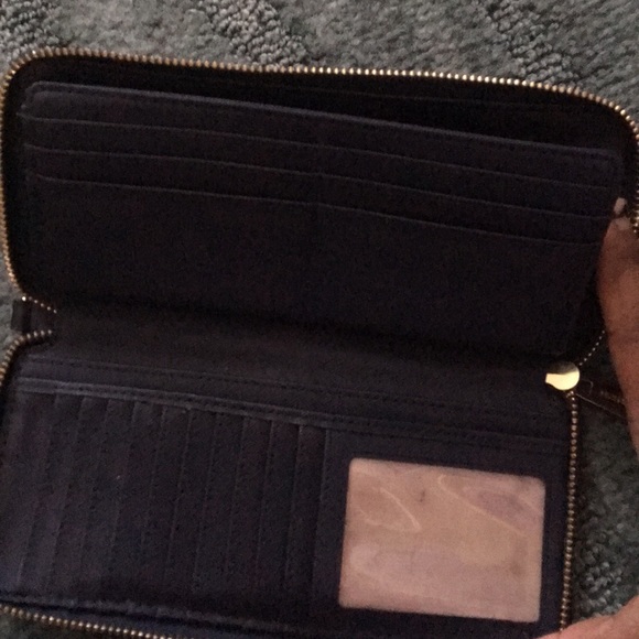 Wallet - Picture 6 of 8